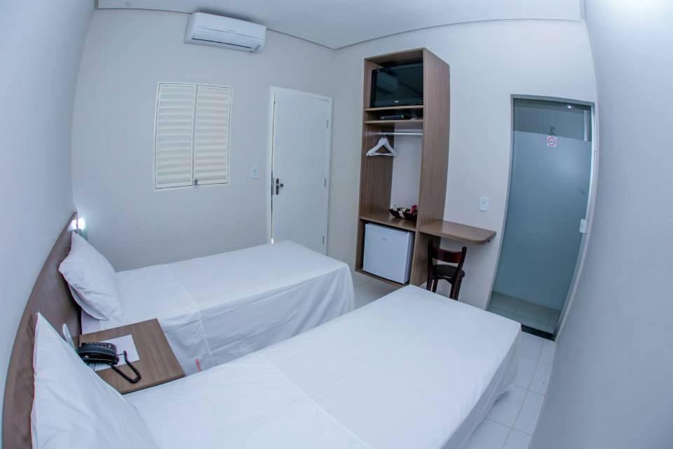 Hotel Imperio Paranaíba Buitenkant foto