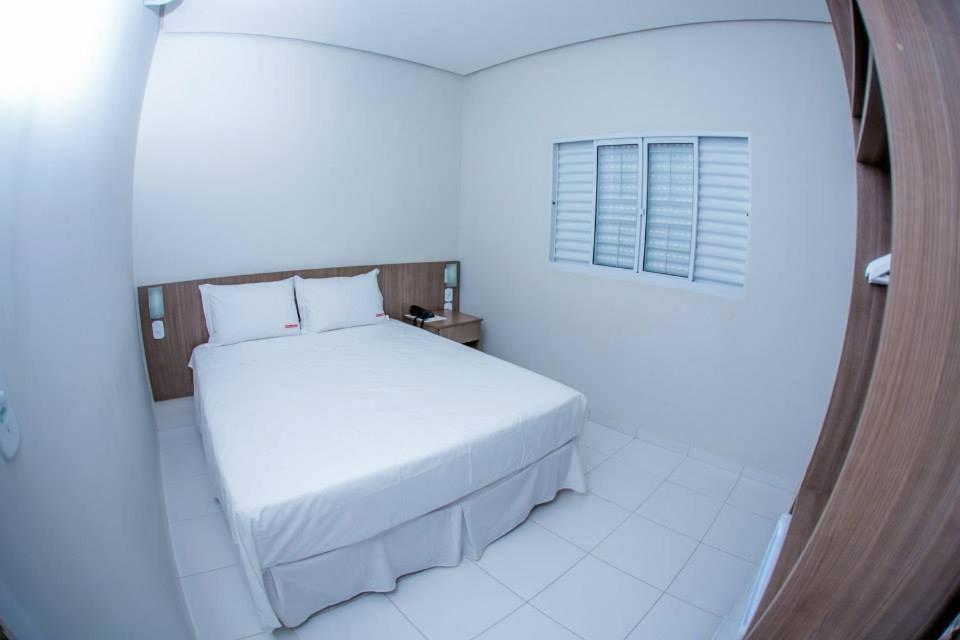 Hotel Imperio Paranaíba Buitenkant foto